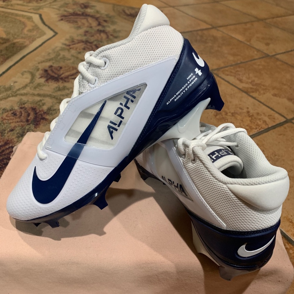Nike Alpha Menace Pro 4 Premium Football Cleats